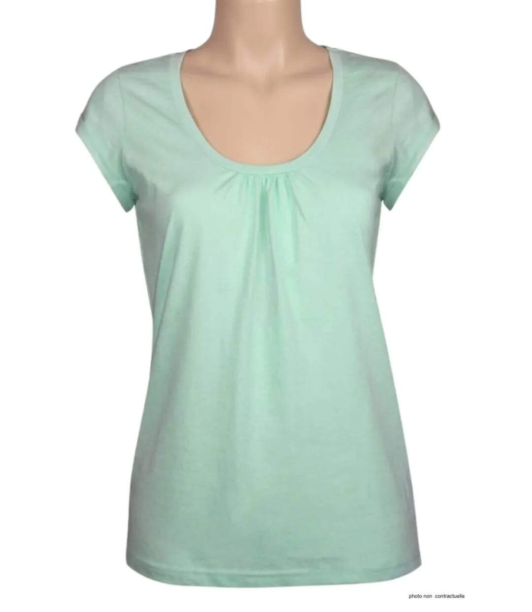 Tee-shirt Mayflower Djibouti4 en coton bio : la douceur du vert sauge et des fronces féminines-3