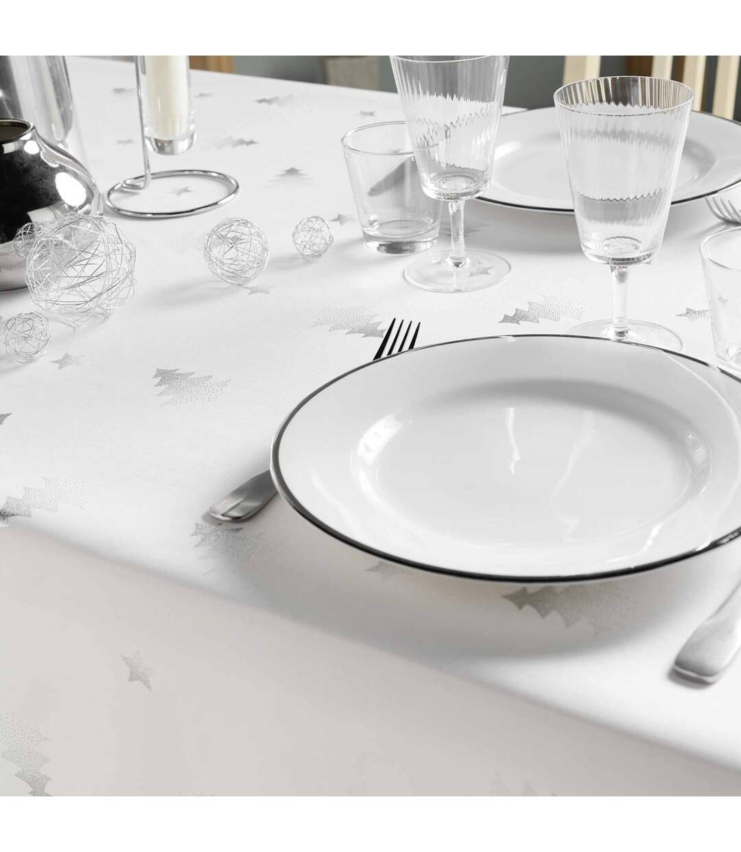 Nappe à Motifs Sapin 150x300cm Blanc & Argent-2
