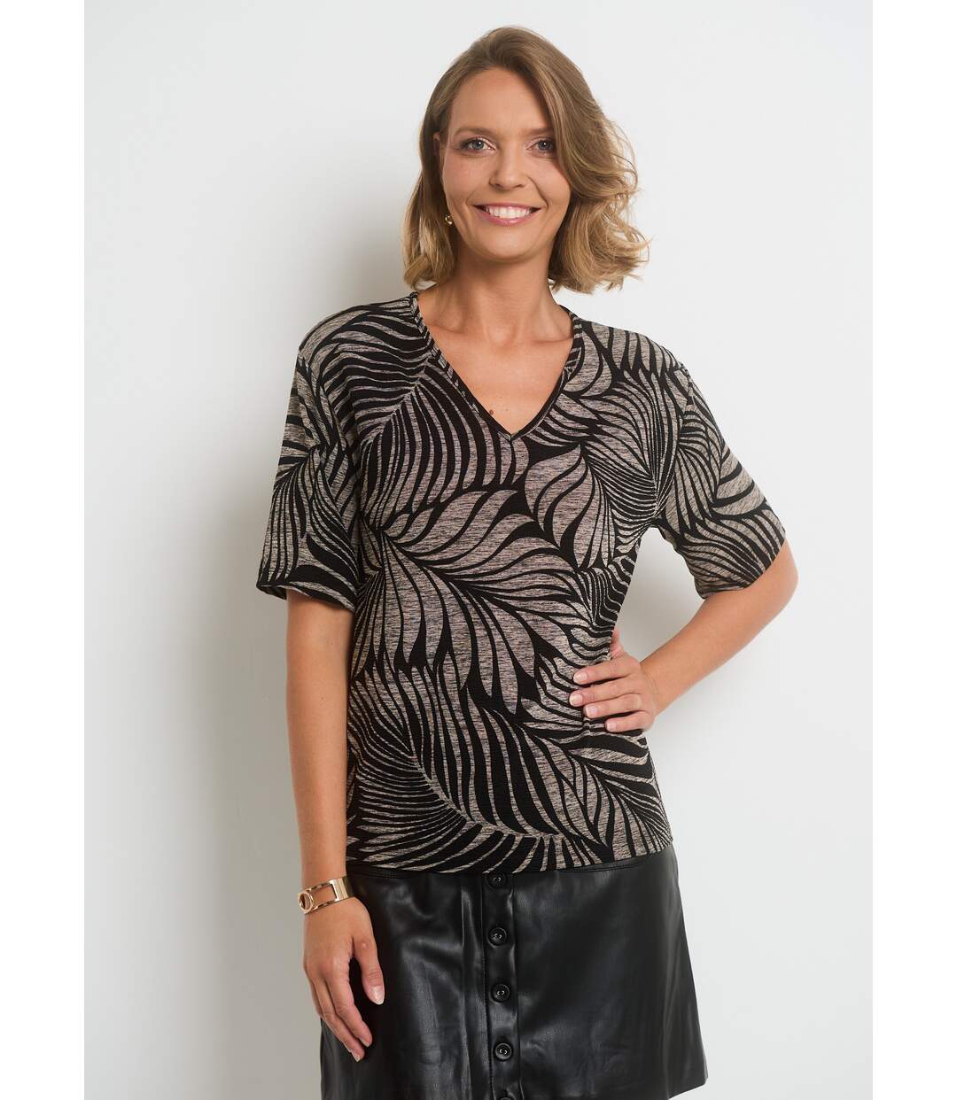 T-shirt col V maille imprimé animalier-1