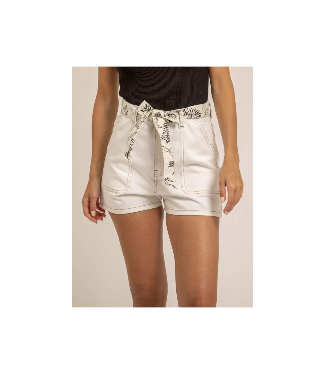 Short en jean taille haute avec ceinture XINES - Dona X Lisa-1