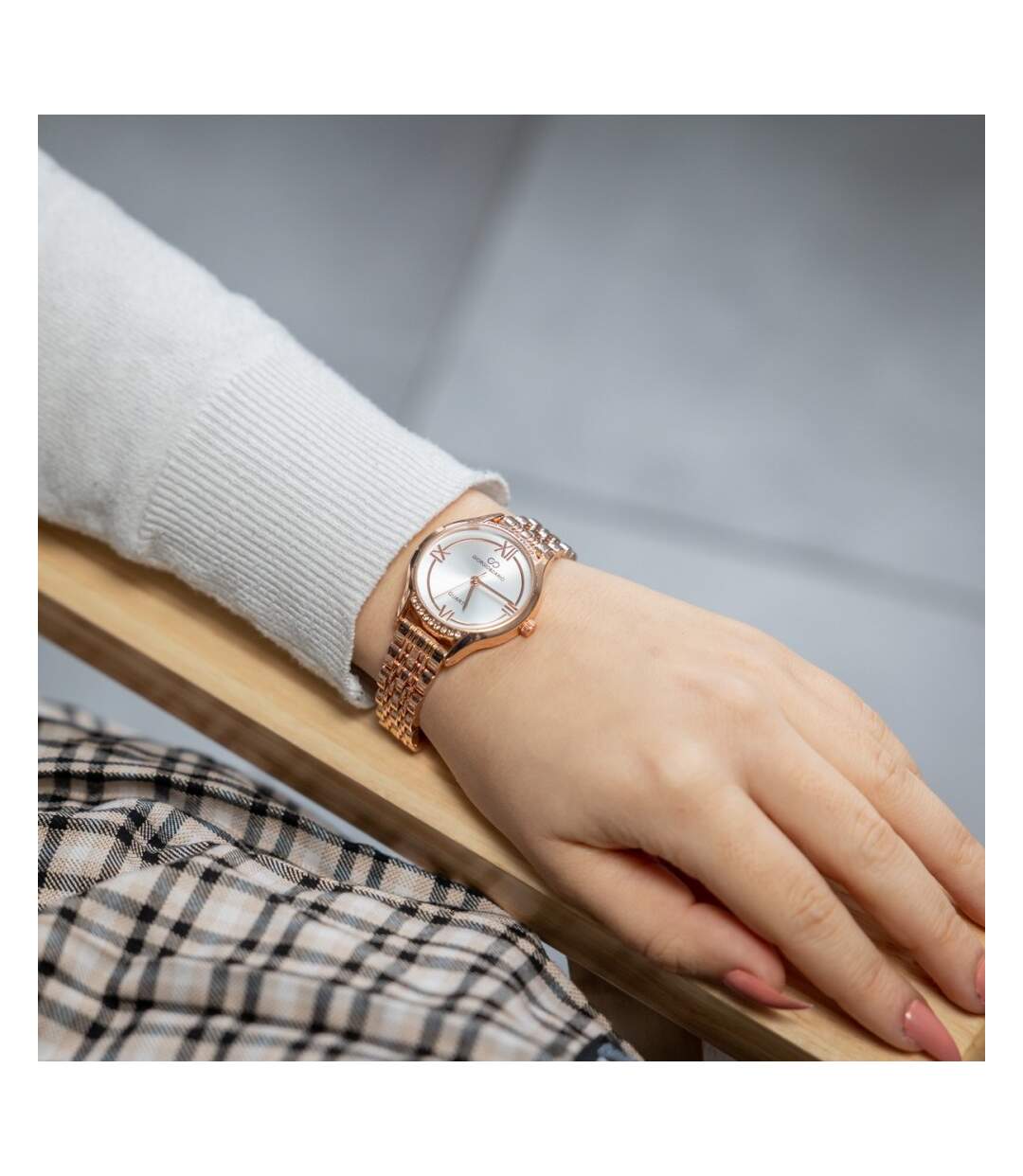 Montre pour Femme en Métal Rosé Strass GIORGIO