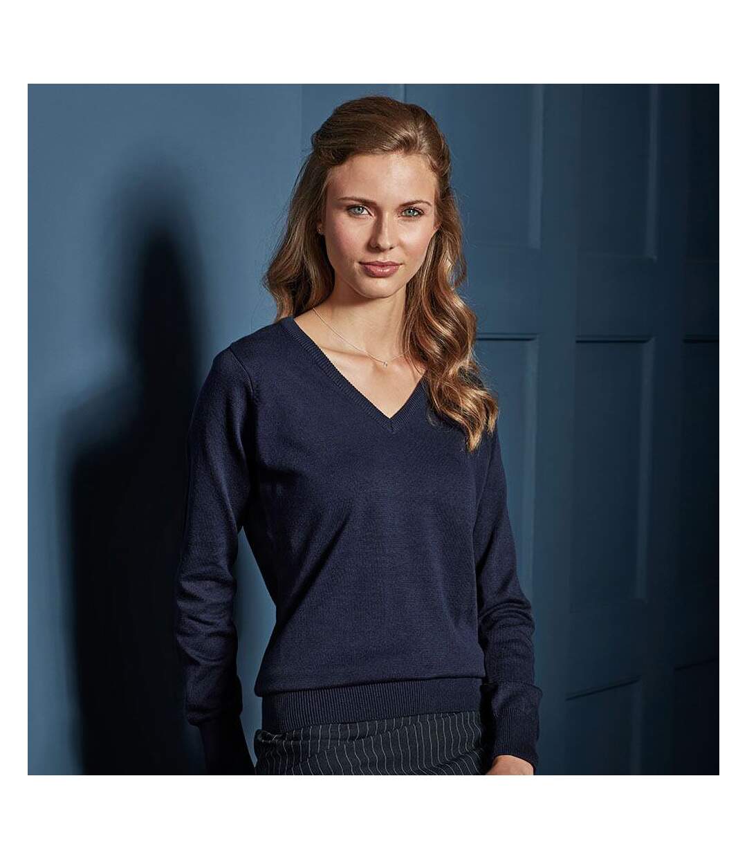 Pull à col en v femme bleu marine Premier-3