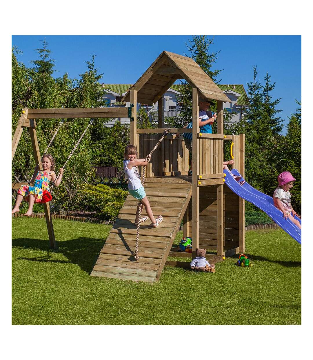 Plateforme de jeux en bois Carol Tour + toboggan + balançoire + rampe