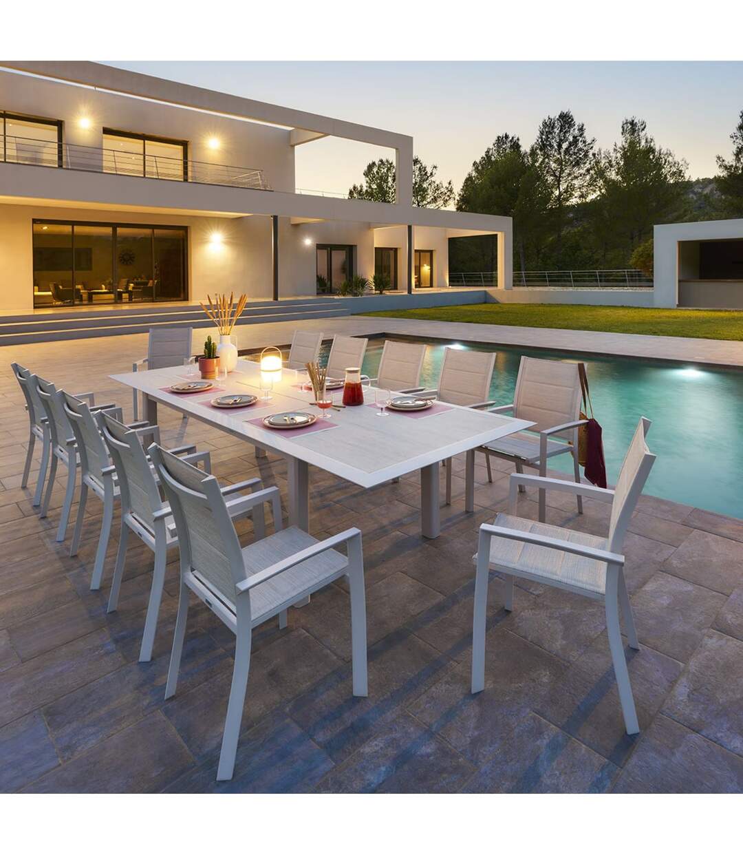 Table de jardin extensible en aluminium effet bois 12 places ALLURE - Grège et avoine-2