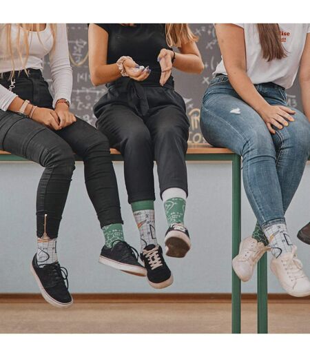1 Pack Unisex Mismatched Novelty Odd Socks - Back 2 School