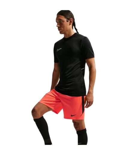 Short De Foot Strike Homme Rouge Vif Nike