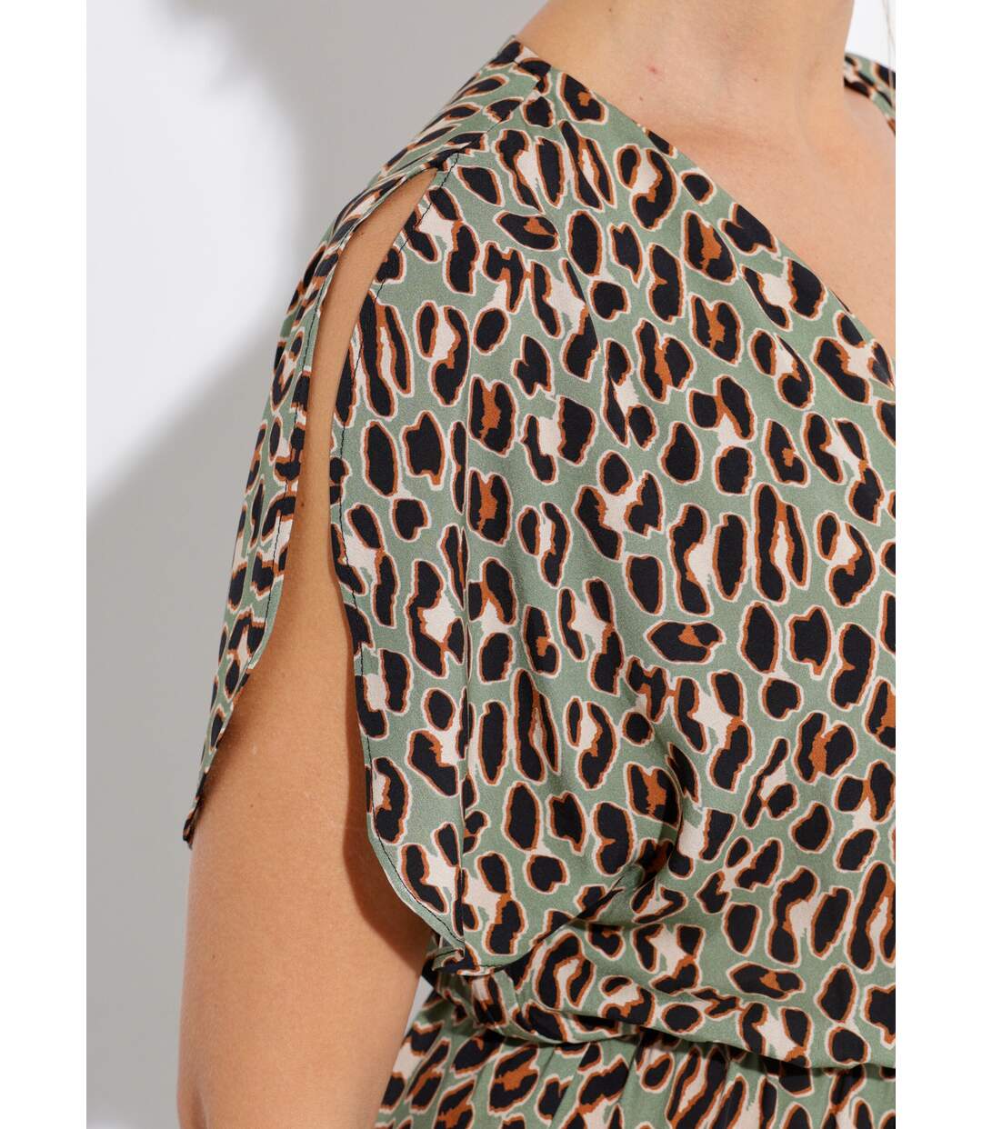 Robe longue cache-coeur motif léopard-3