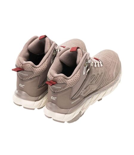 Chaussures Montantes De Marche Derino Femme Marron Foncé Beige Clair Regatta