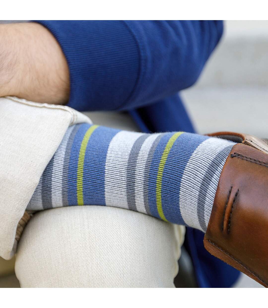 1 Pack Wide Calf Cotton Graduated Compression Socks | 15-20 mmHg-3