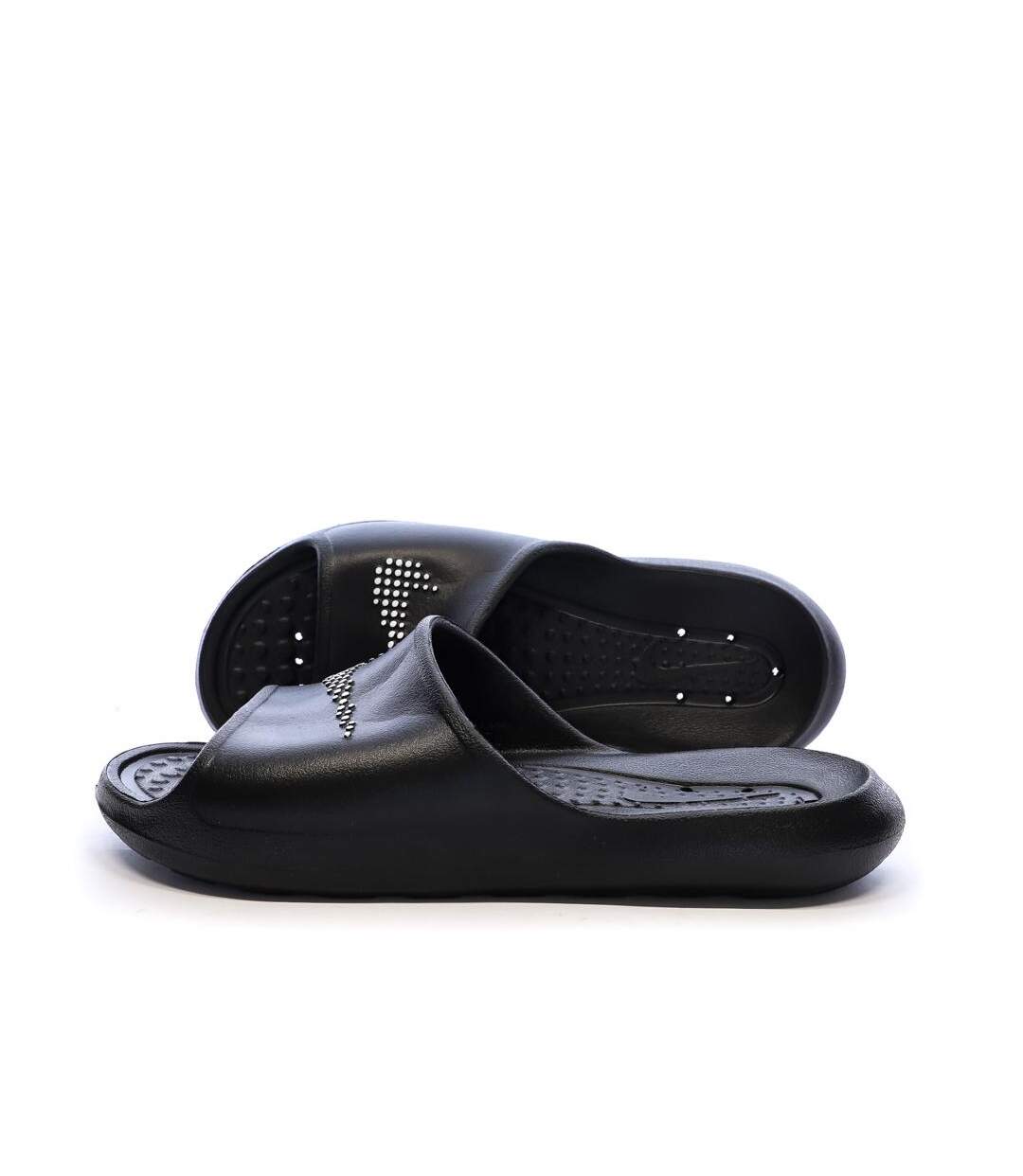Claquettes noir femme nike  victori-1