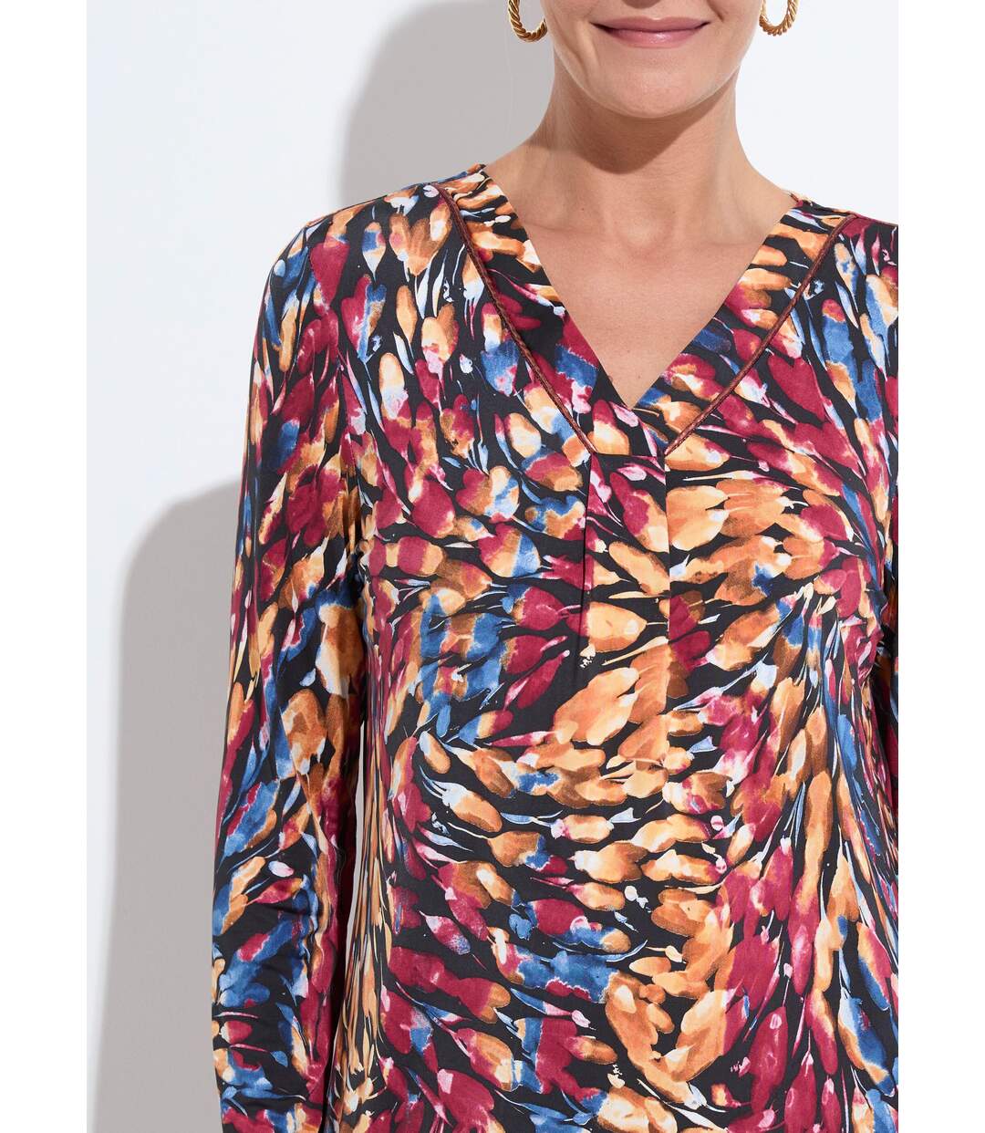 T-shirt long ample col V manches longues-4