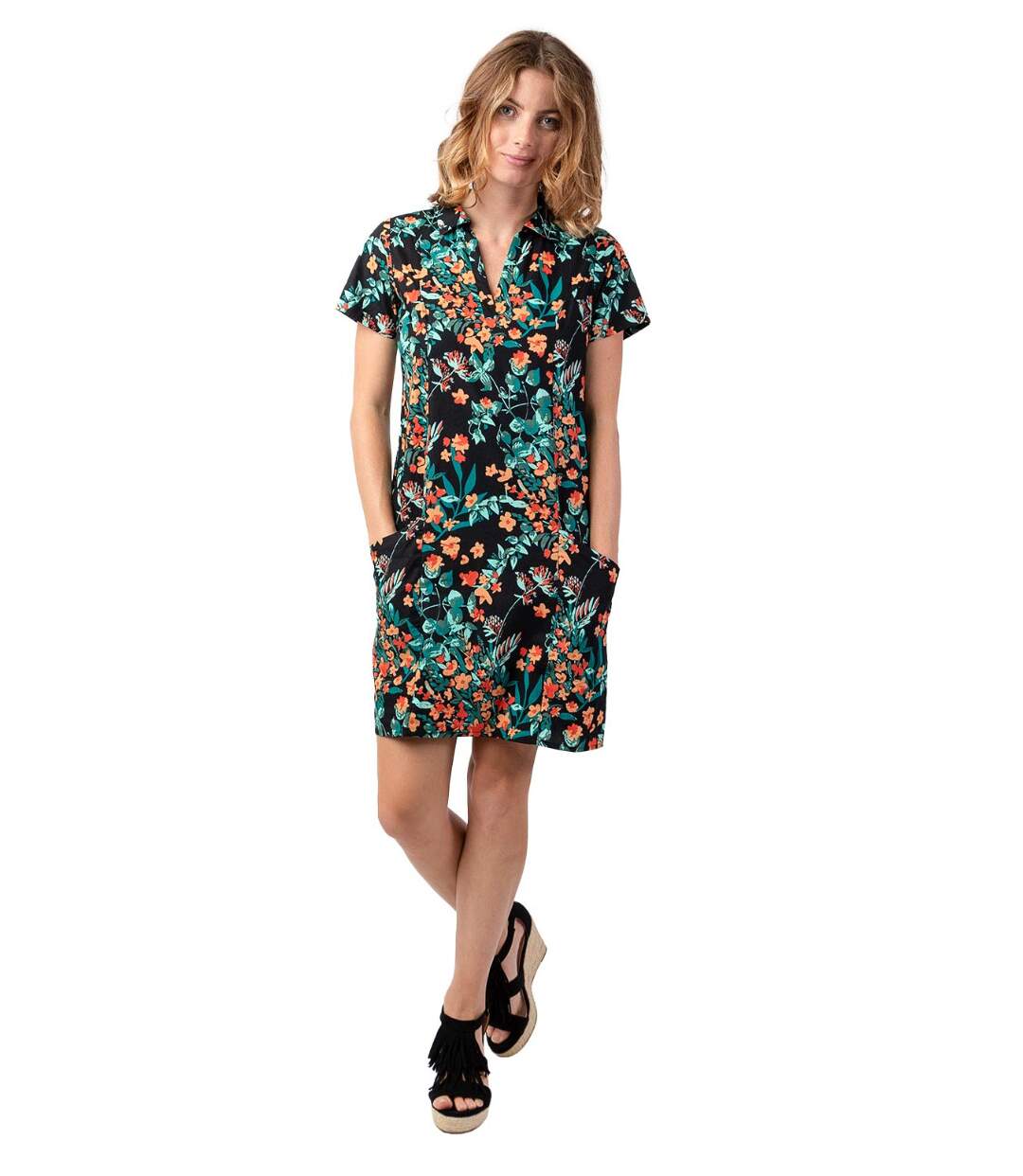 Robe courte coupe droite en coton ELANA noire motif fleurs Coton Du Monde-1