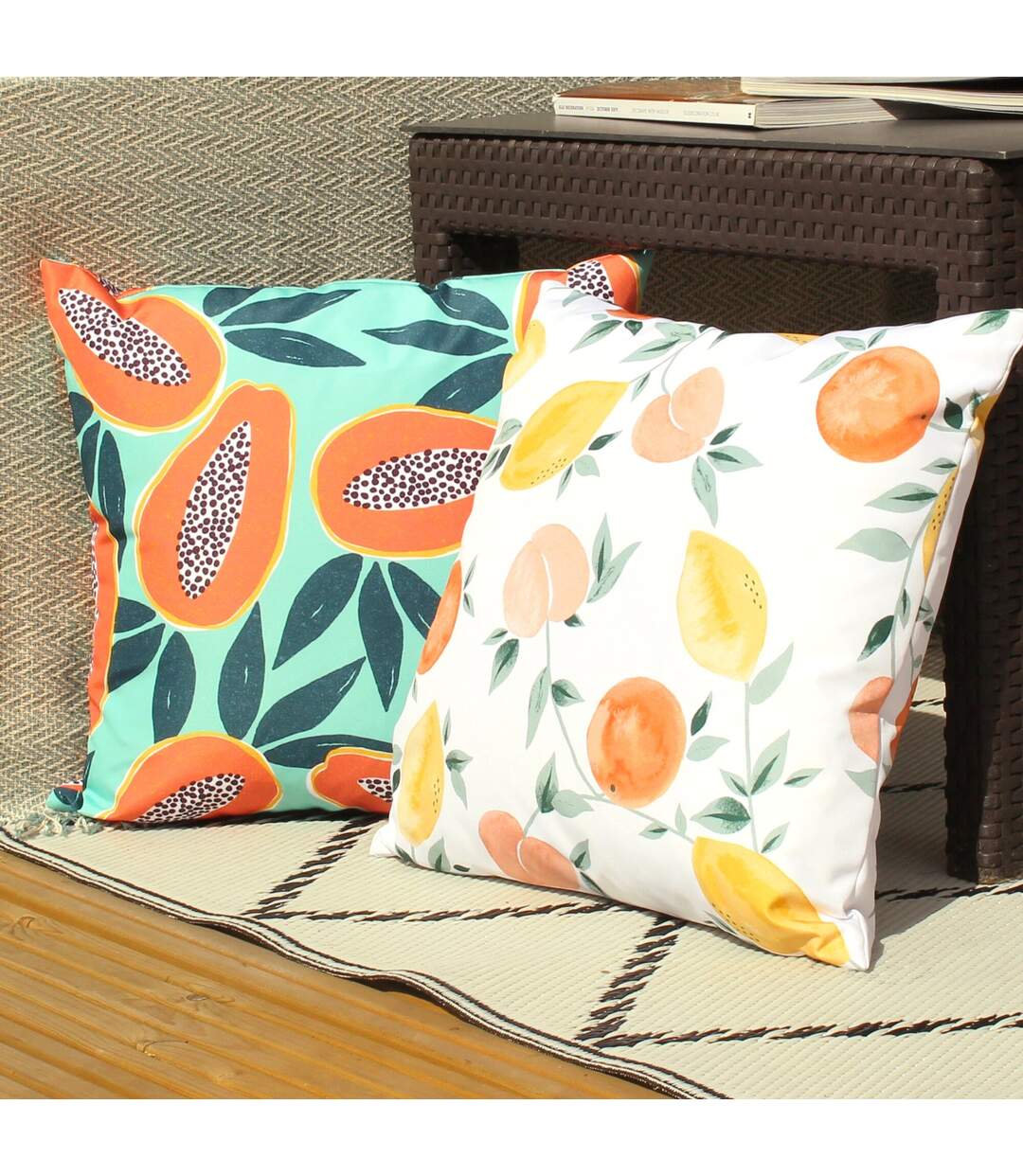 Les fruits outdoor cushion cover 43cm x 43cm multicoloured Furn