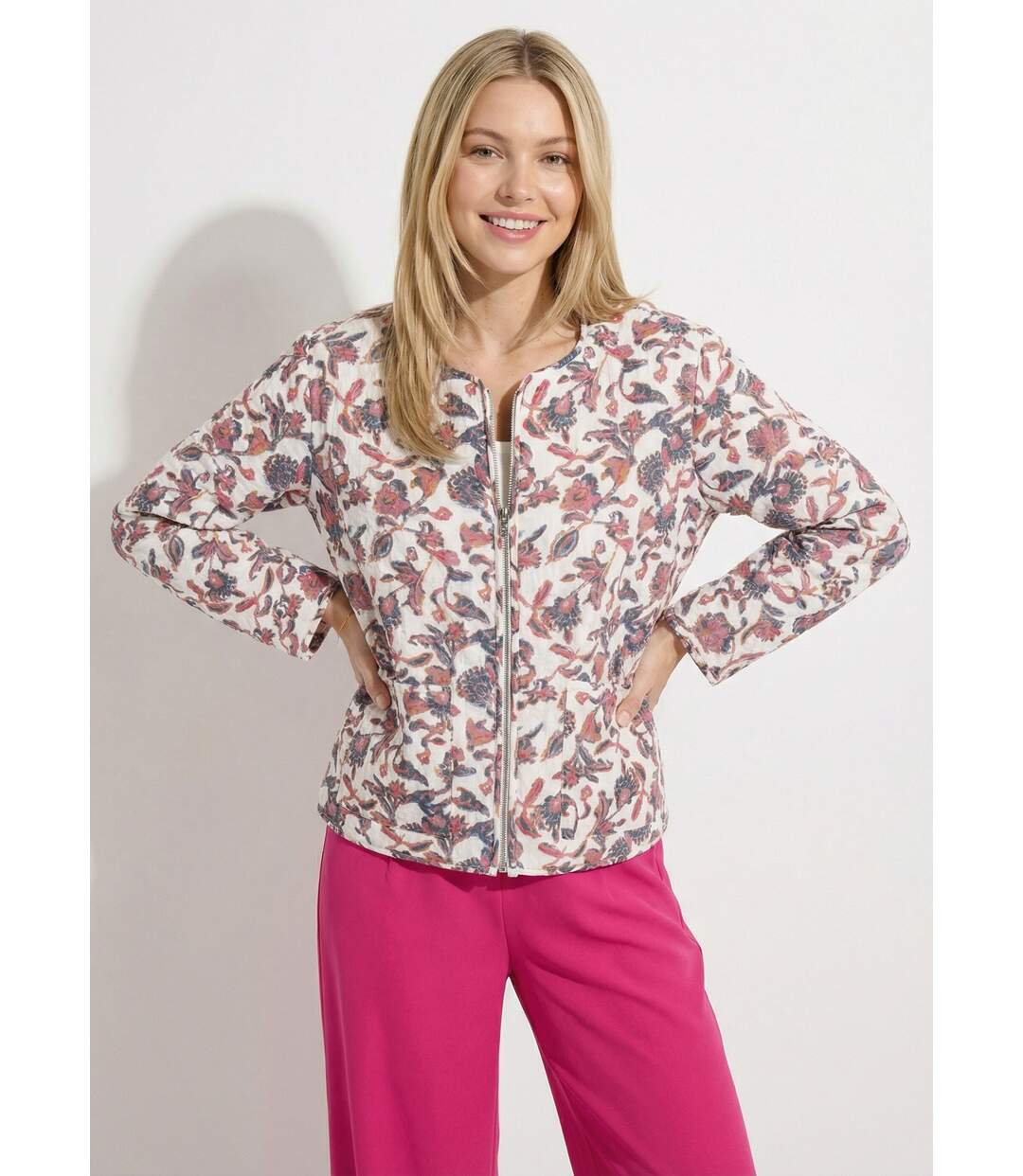 Veste matelassée sans col zippée imprimée-1