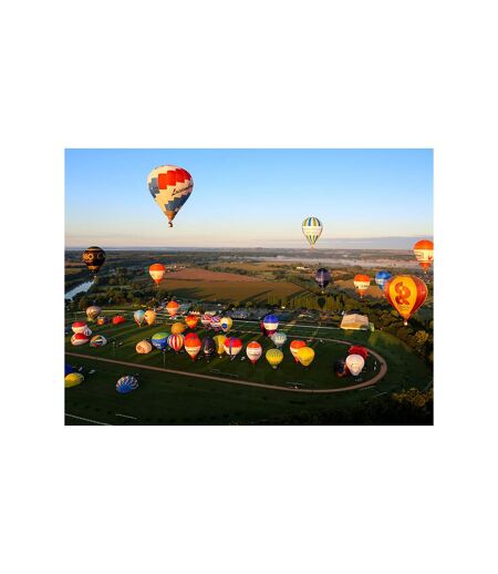 Vol en montgolfière près de Châtellerault avec photos et coupe de champagne - SMARTBOX - Coffret Cadeau Sport & Aventure