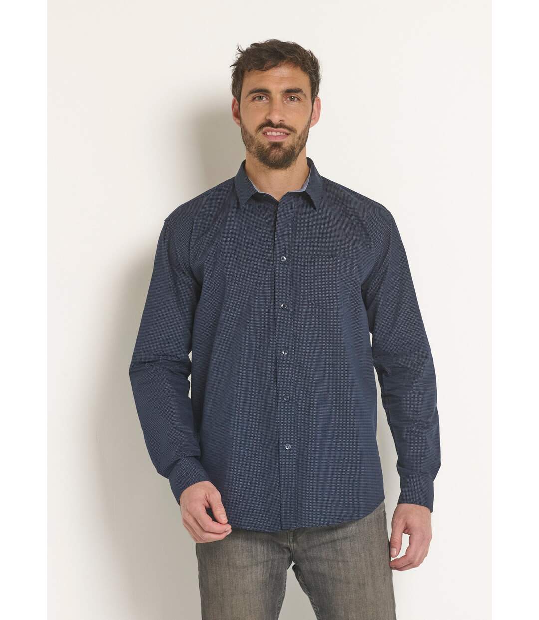 Chemise foncée coton détails contrastants-1