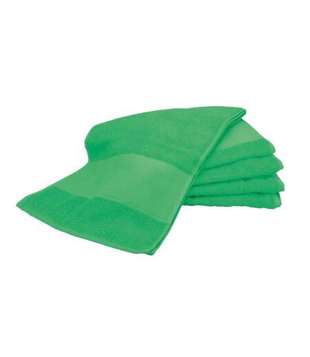 A&R Towels Print-Me Sport Towel (Irish Green) - UTRW6038