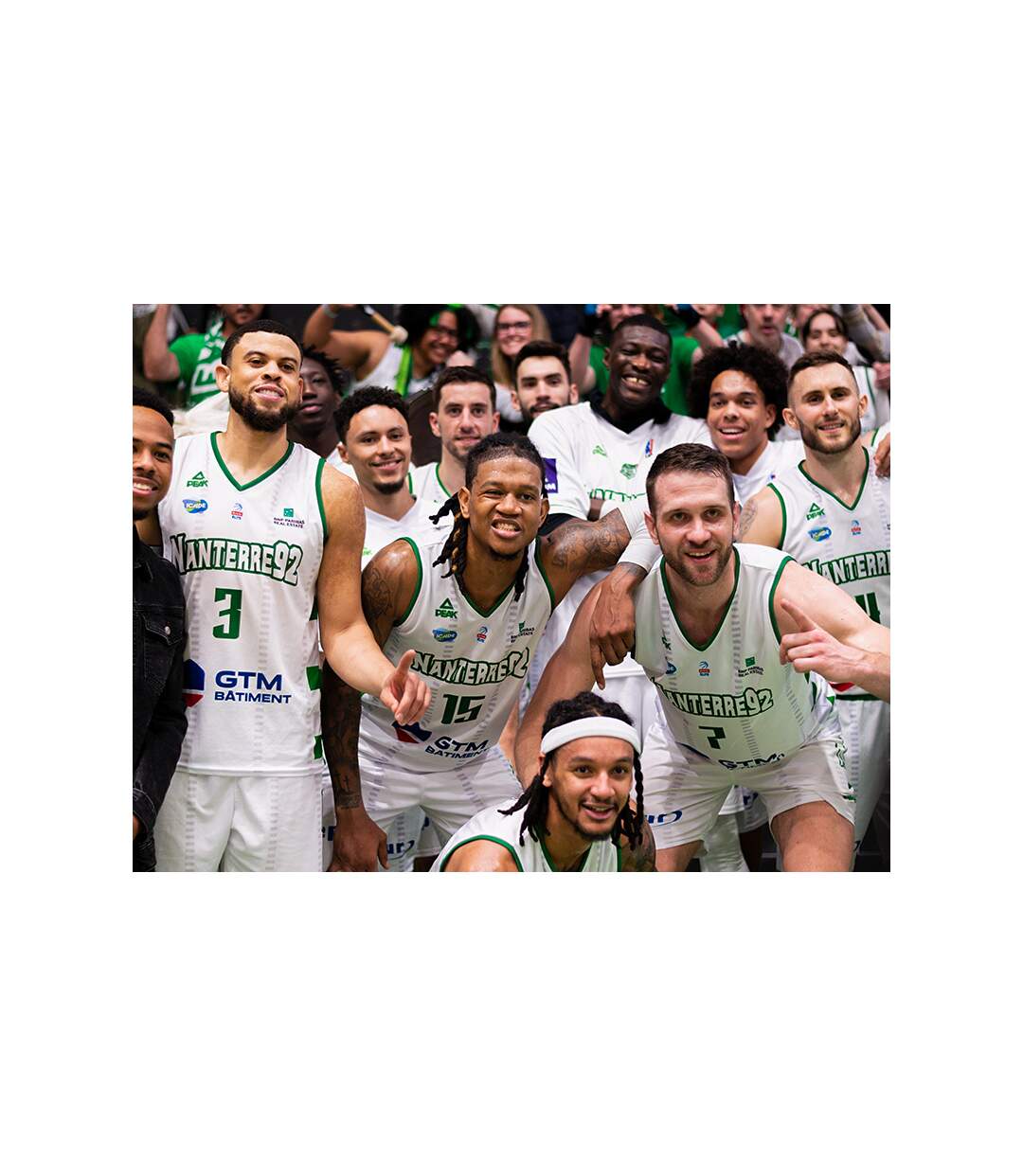 Accès VIP pour 2 à un match de basketball du Nanterre 92 avec cocktail dînatoire et goodies - SMARTBOX - Coffret Cadeau Sport & Aventure