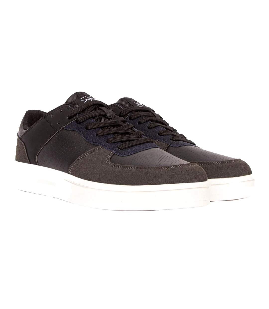 Baskets avelino homme noir Crosshatch