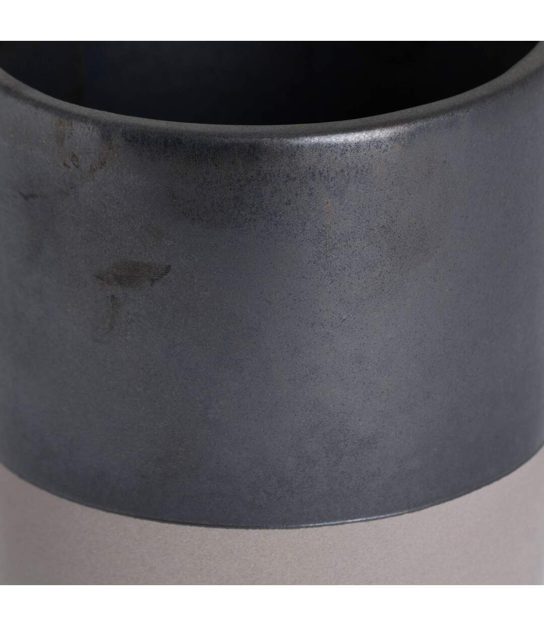 Metallic ceramic planter l grey Hill Interiors-4