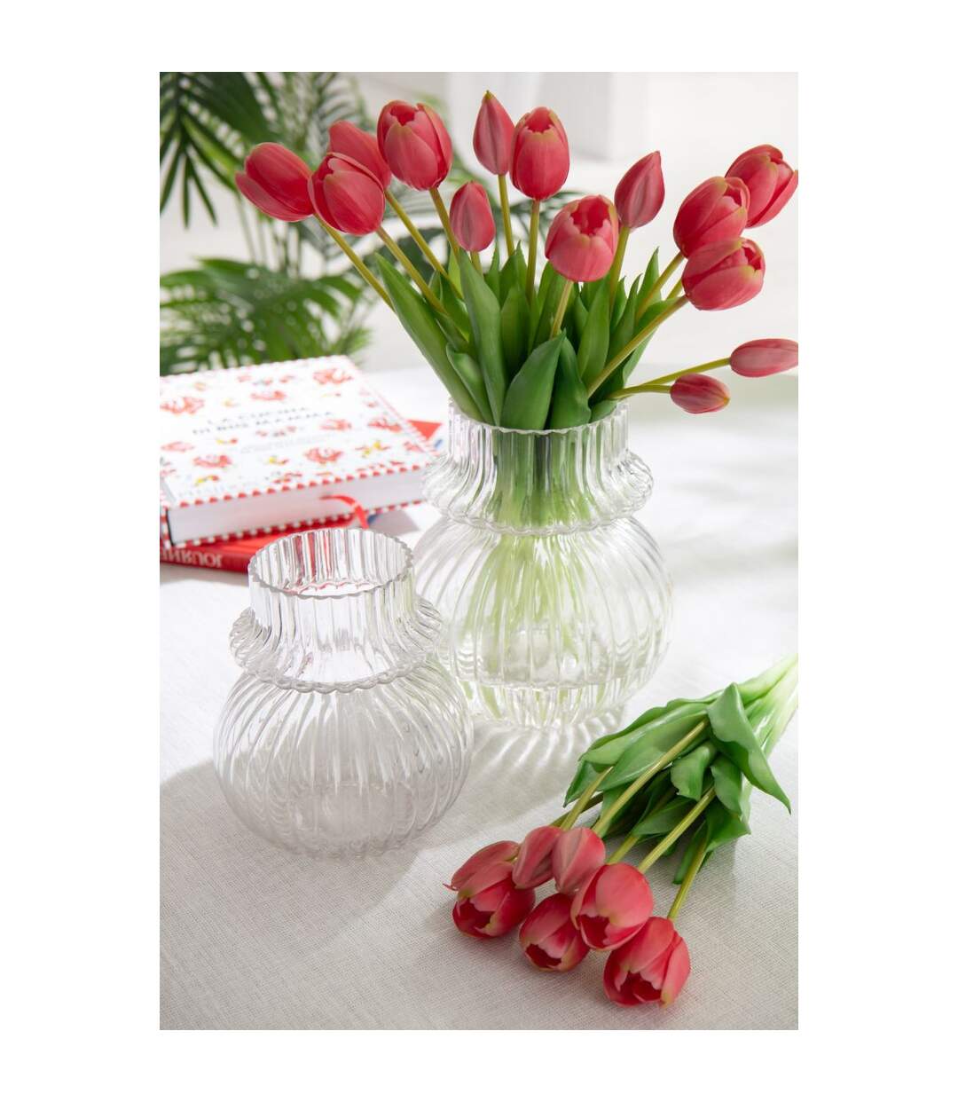 Vase Design en Verre Kano 20cm Transparent-3