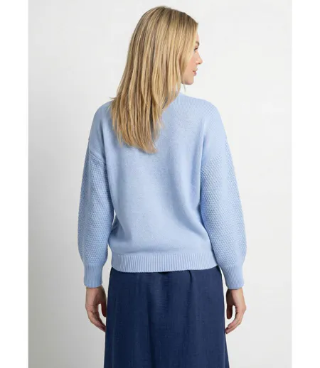 Pull doux fleurs brodées col rond