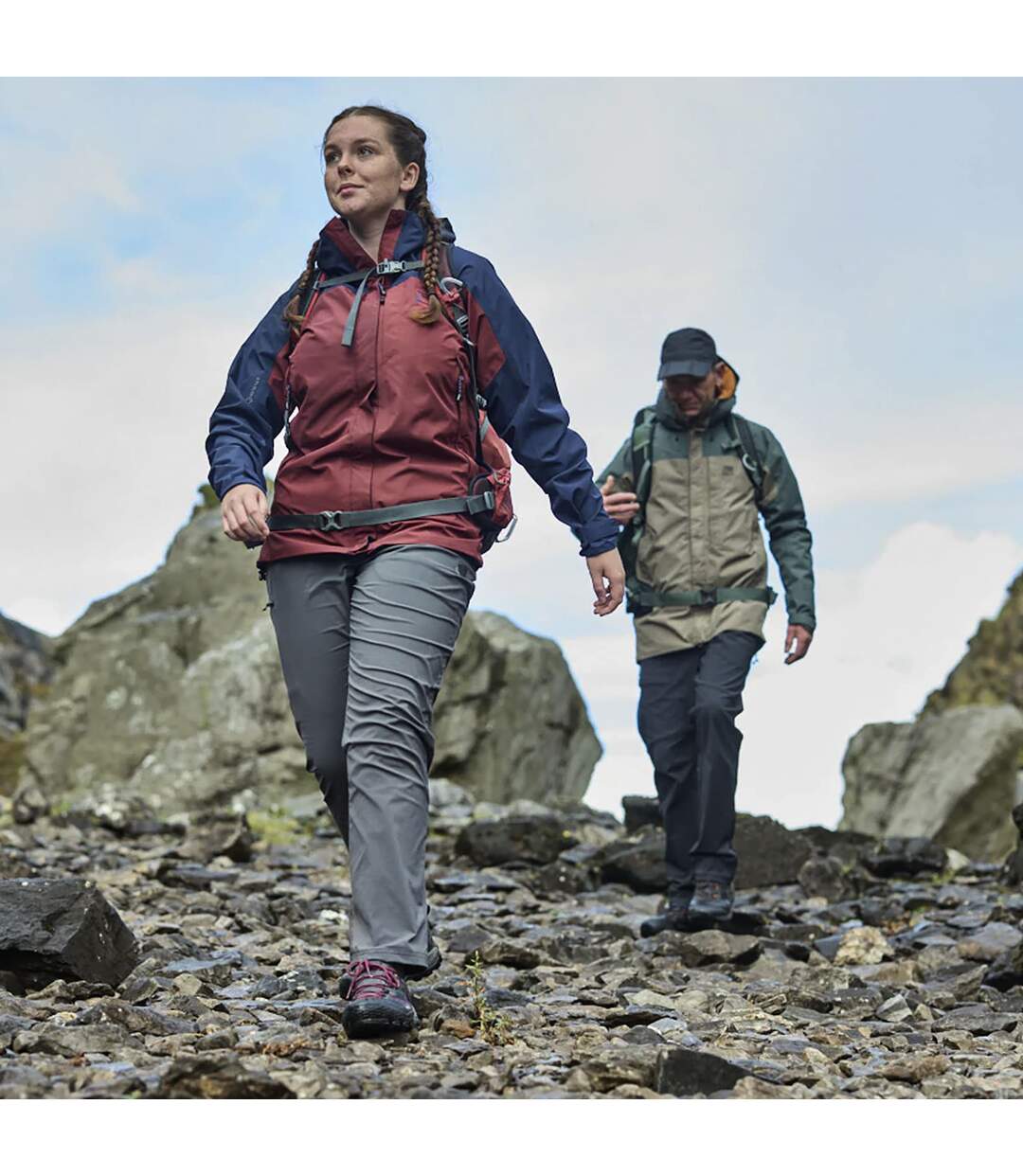 Ladies Waterproof GORE-TEX Hooded Hiking Jacket Rain Shell Coat with Pockets-4