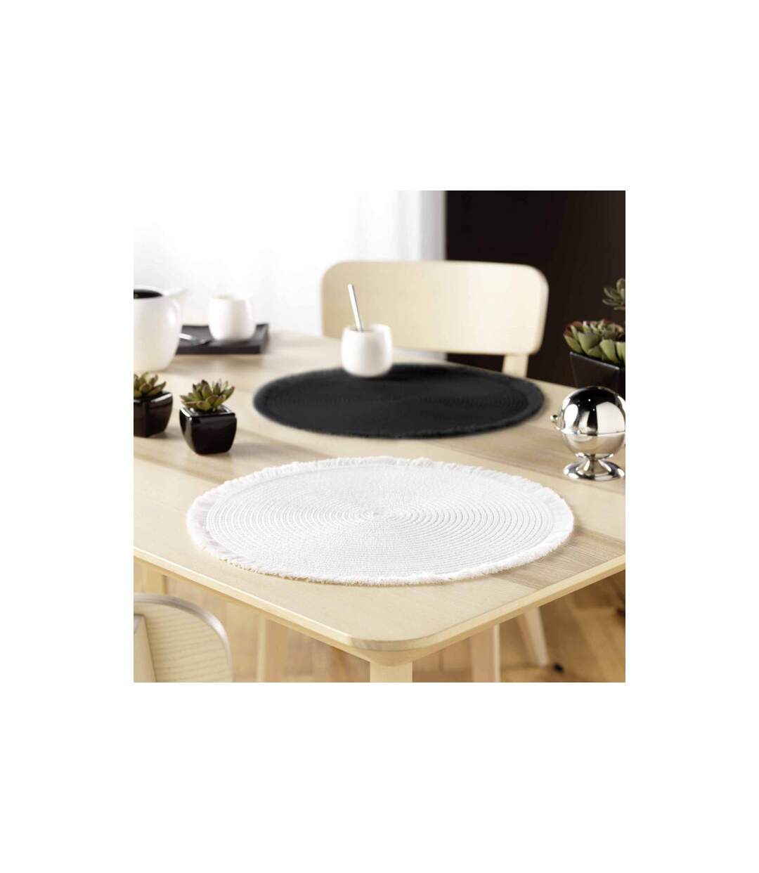 Set de Table Rond avec Franges Falbala 38cm Blanc-2