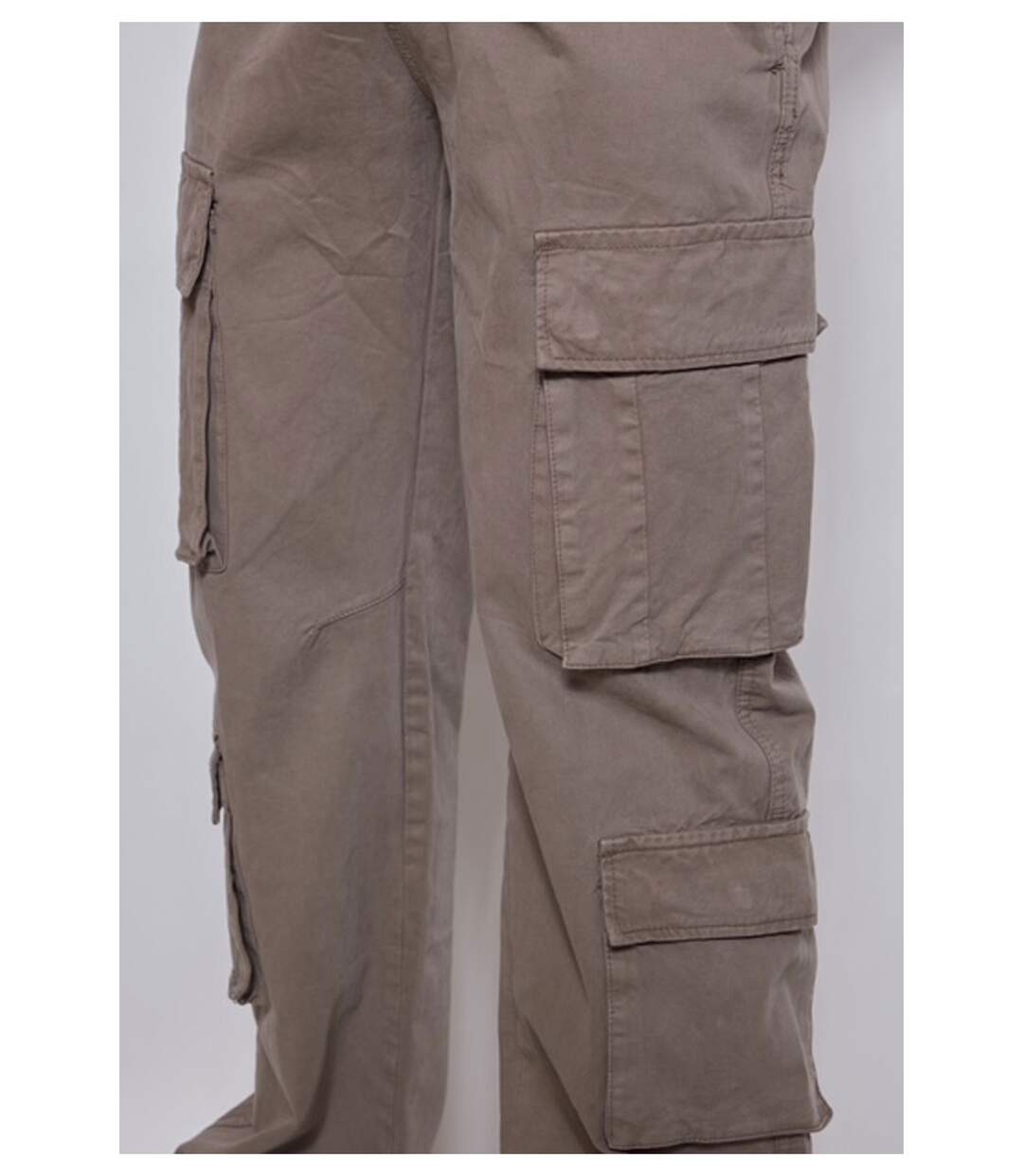 PANTALON CARGO-4