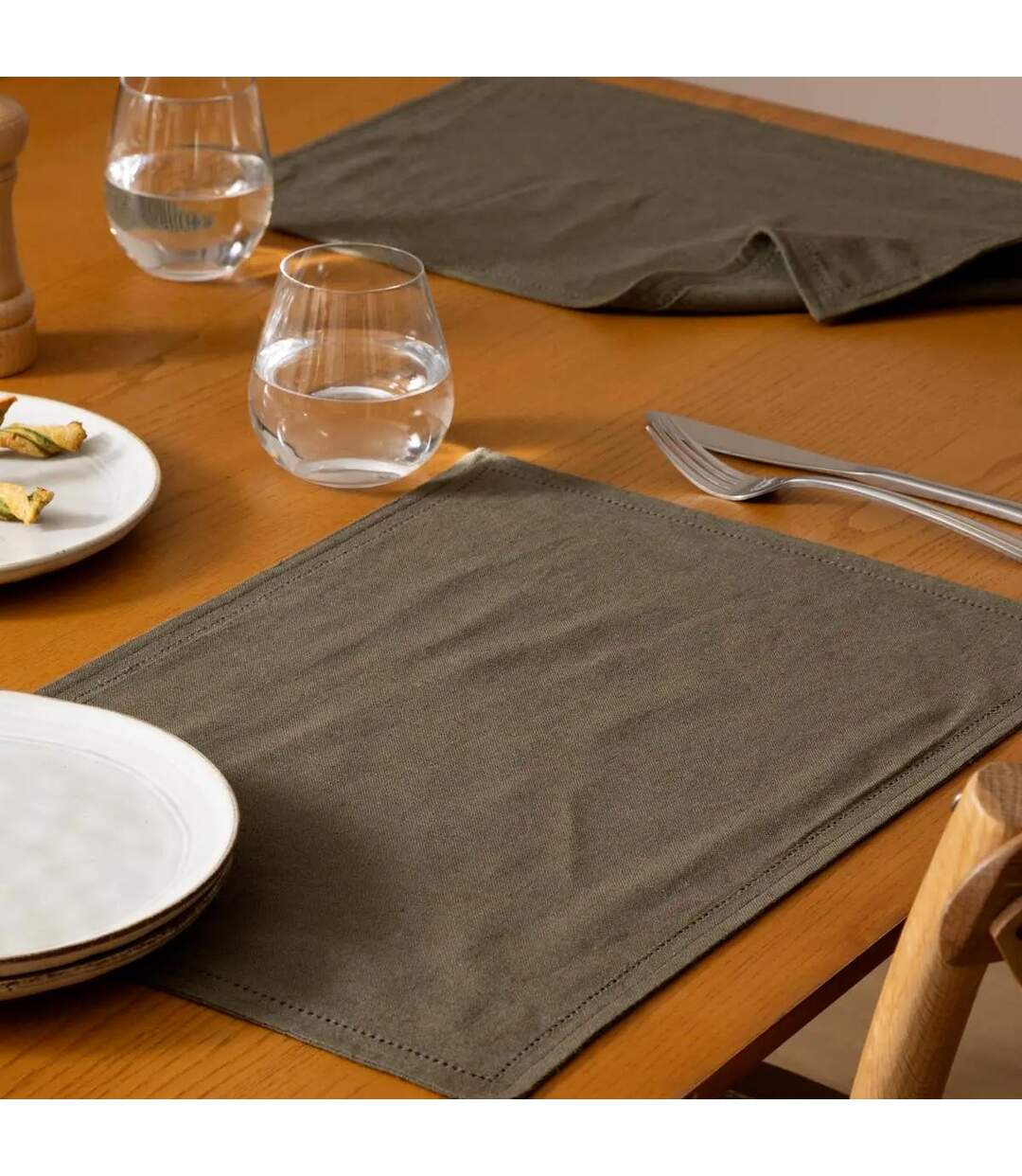 Set de Table en Lin Elina 30x45cm Vert Kaki-3