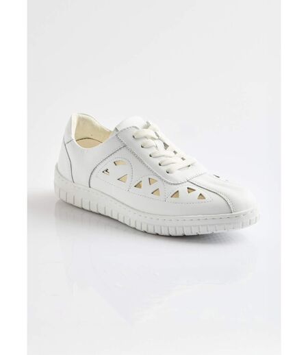 Derbies à lacets cuir largeur confort perforées