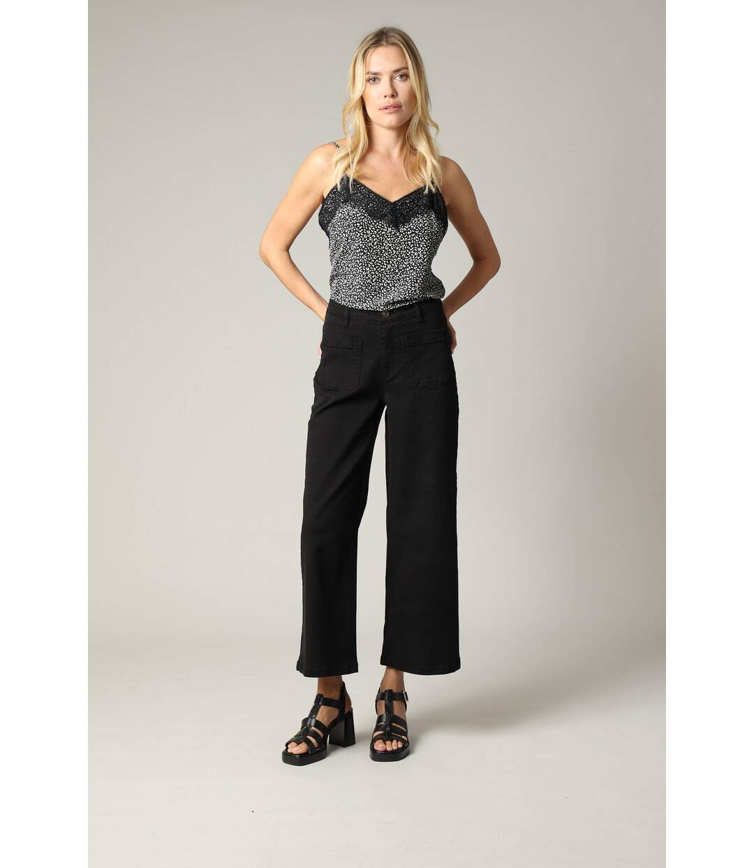 Top à bretelles avec détail en dentelle et imprimé animalier stylisé DAKOTA-2