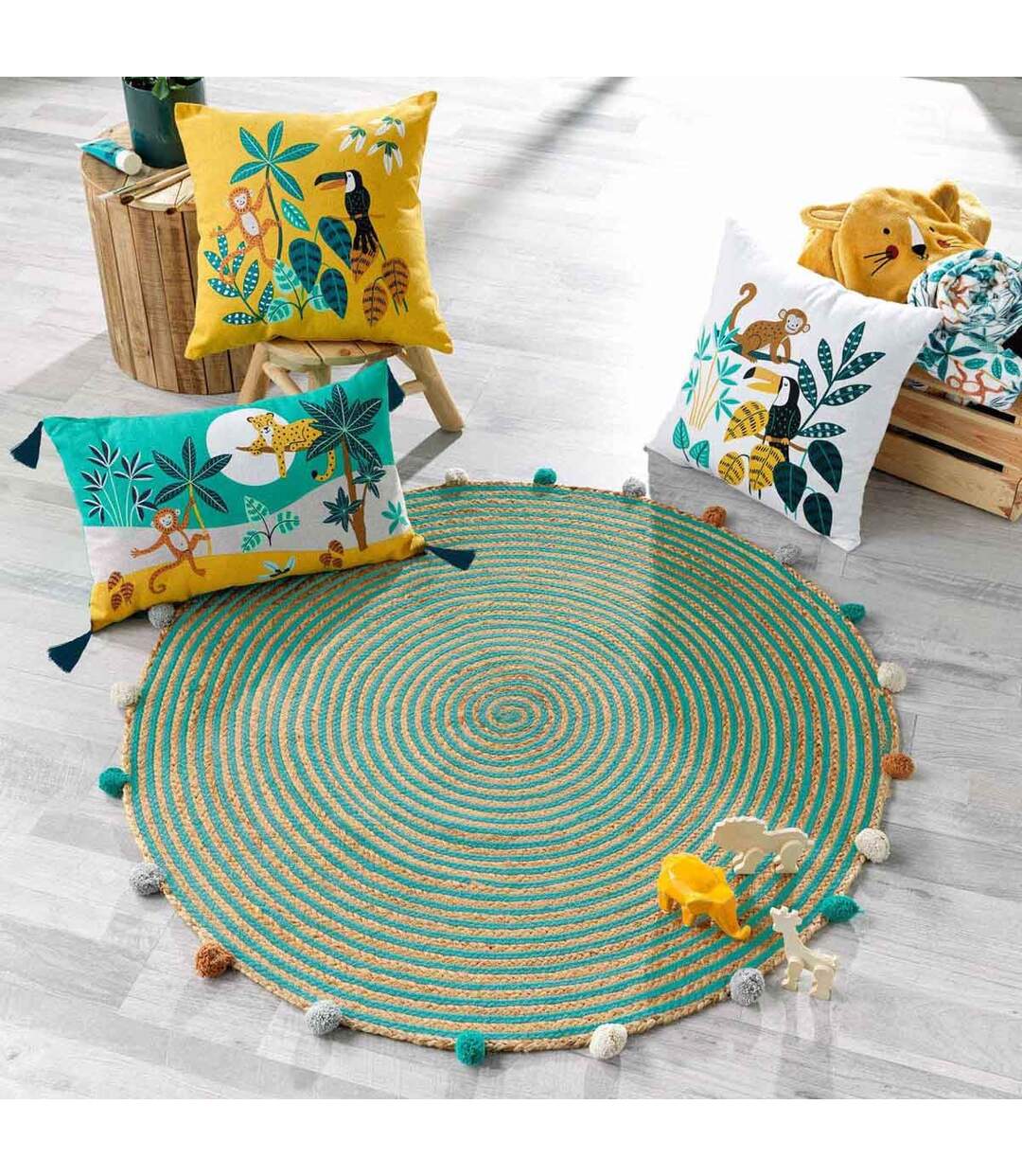 Tapis Enfant à Pompons Déco Baloo 90cm Vert-3