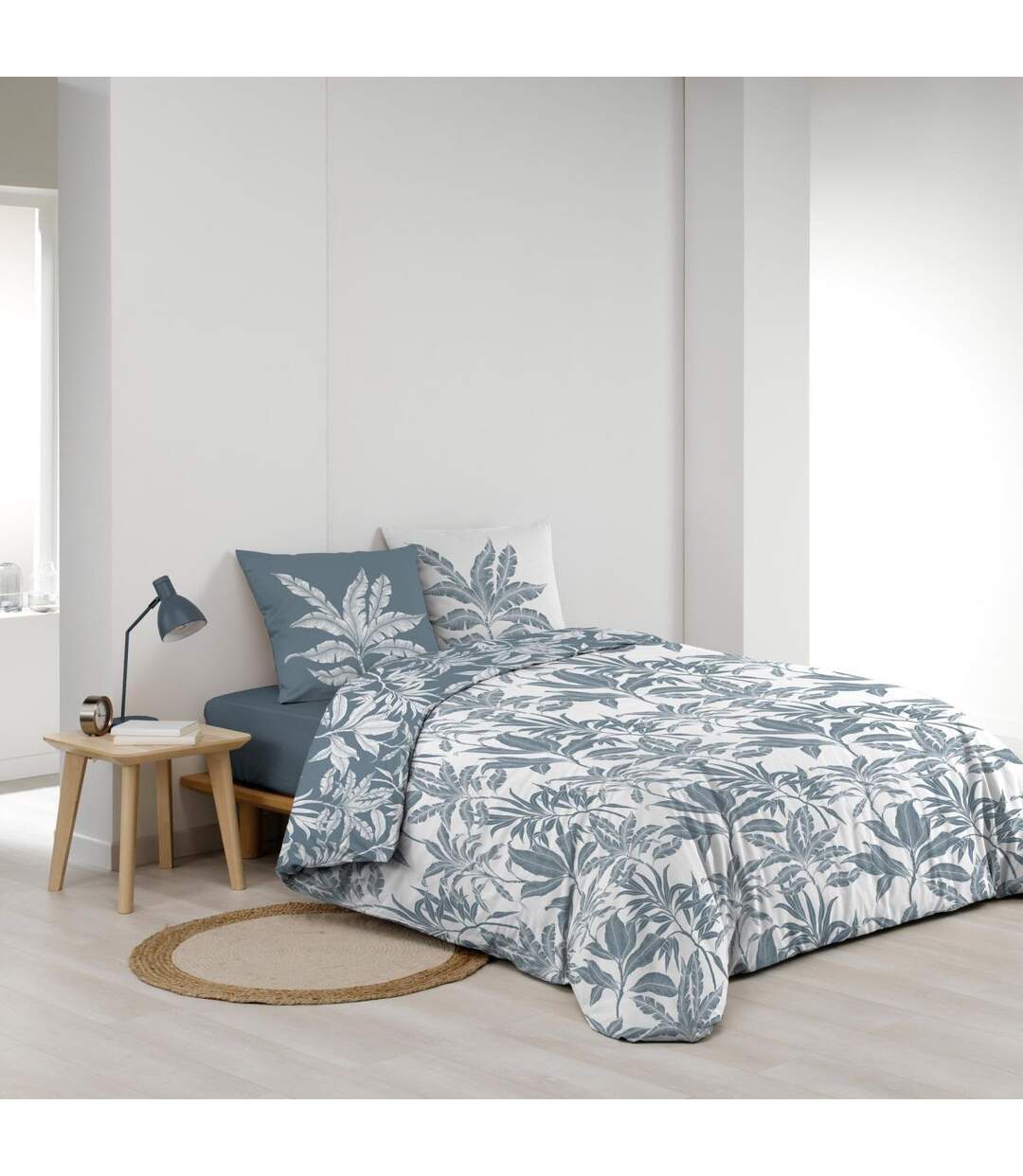 Parure de Lit Réversible 3 Pièces Hera 240x220cm Bleu-2