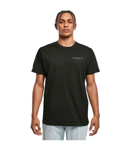 Noir Mister Tee