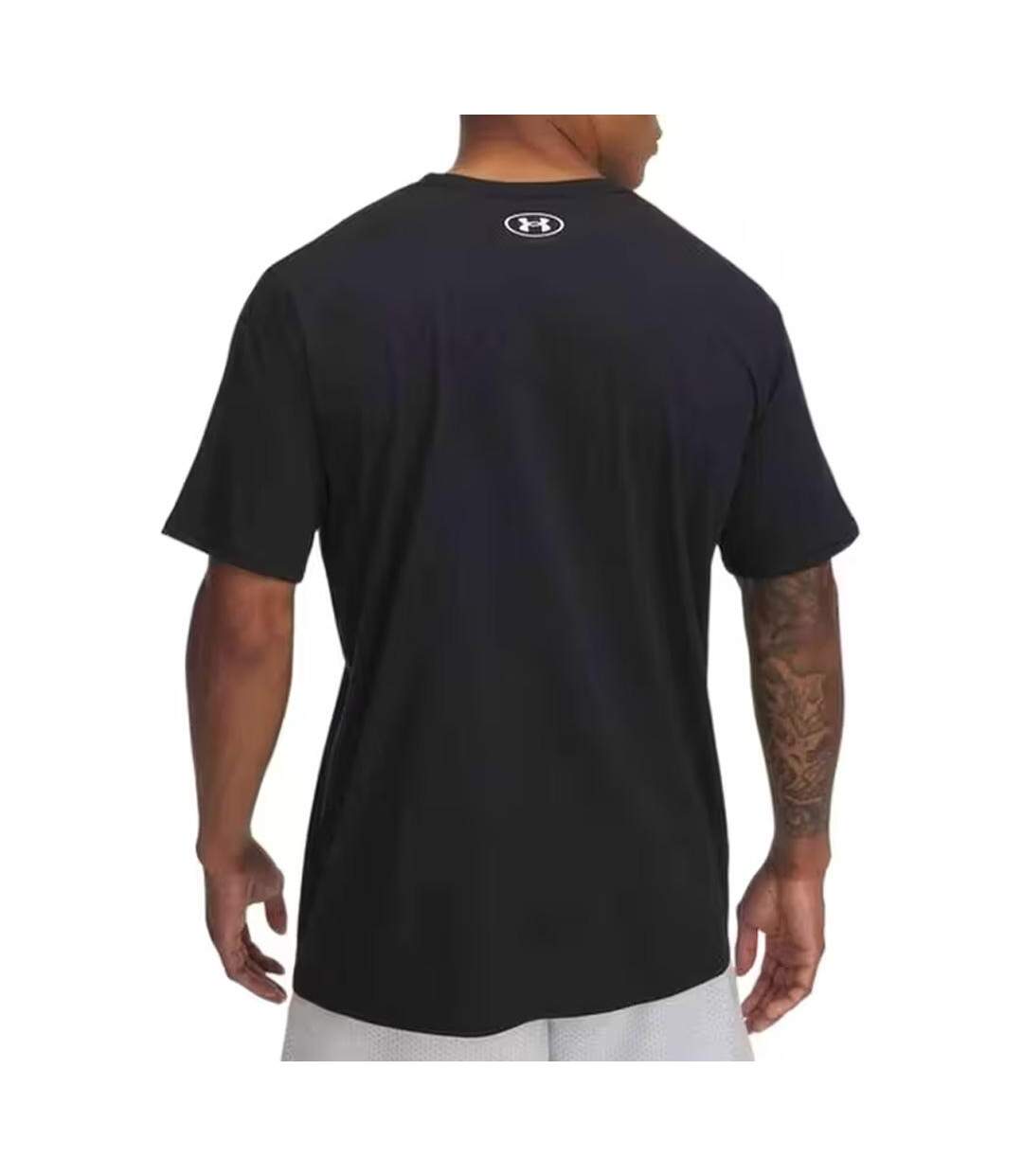 T-shirt noir homme under armour camo chest stripe-2