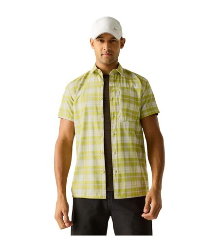 Chemise Manches Courtes De Voyage Motif/style À Carreaux Homme Jaune Foncé Regatta