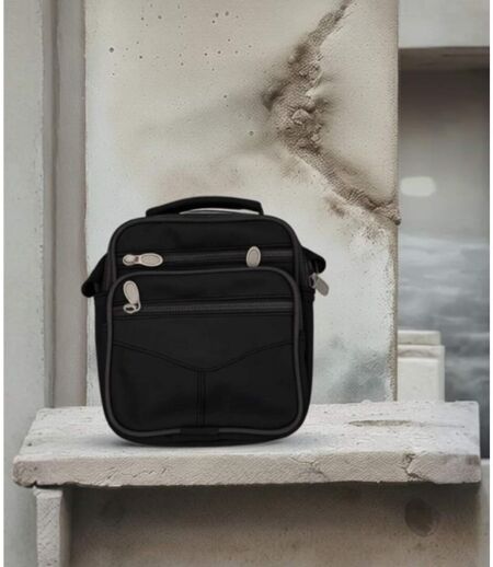 Sacoche bandoulière homme en polyuréthane - Noir - Elégance fonctionnelle pour un style urbain