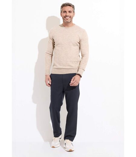 Pull col rond fine jauge, coupe ajustée