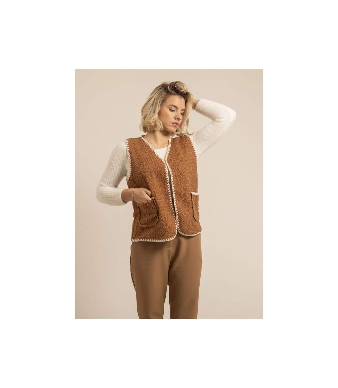 Gilet sans manches effet bouclé KARAH - Dona X Lisa-1
