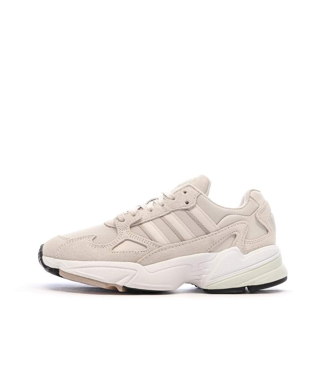 Baskets beiges femme adidas falcon-1