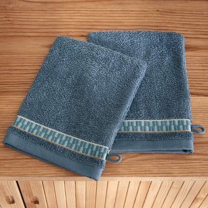 2 gants de toilette