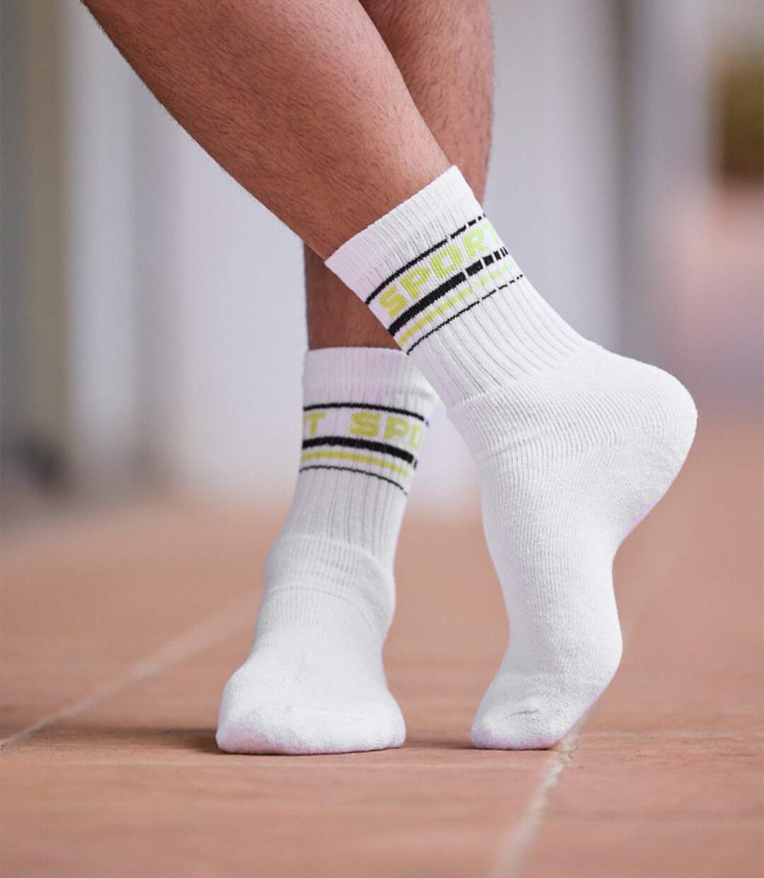 Pack of 4 Men's Sport Socks - Black White Grey