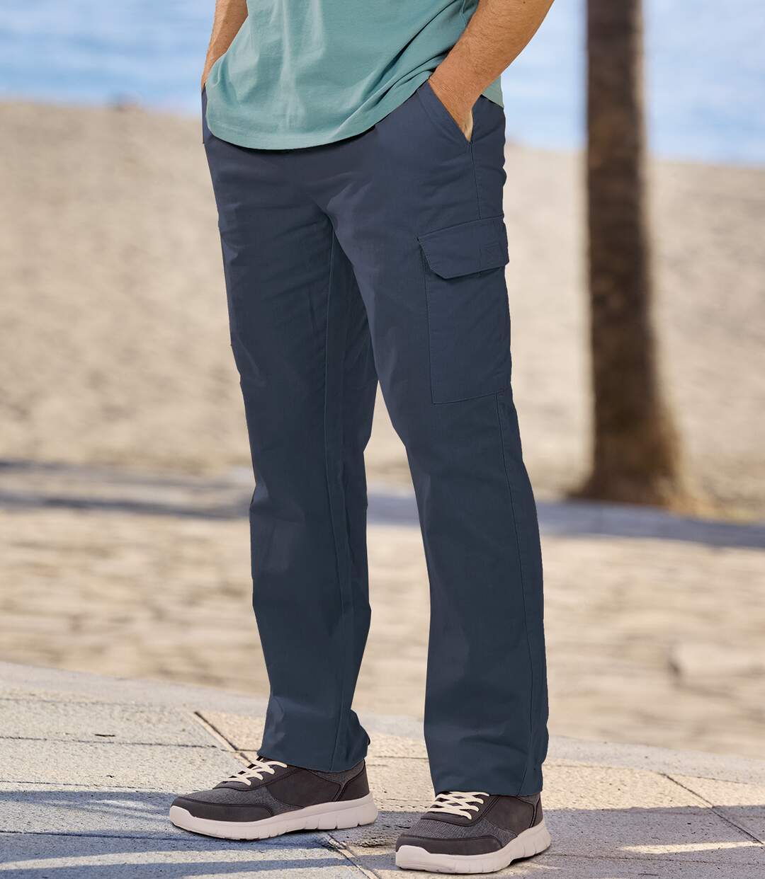 Le Pantalon Cargo en Toile Marine-4