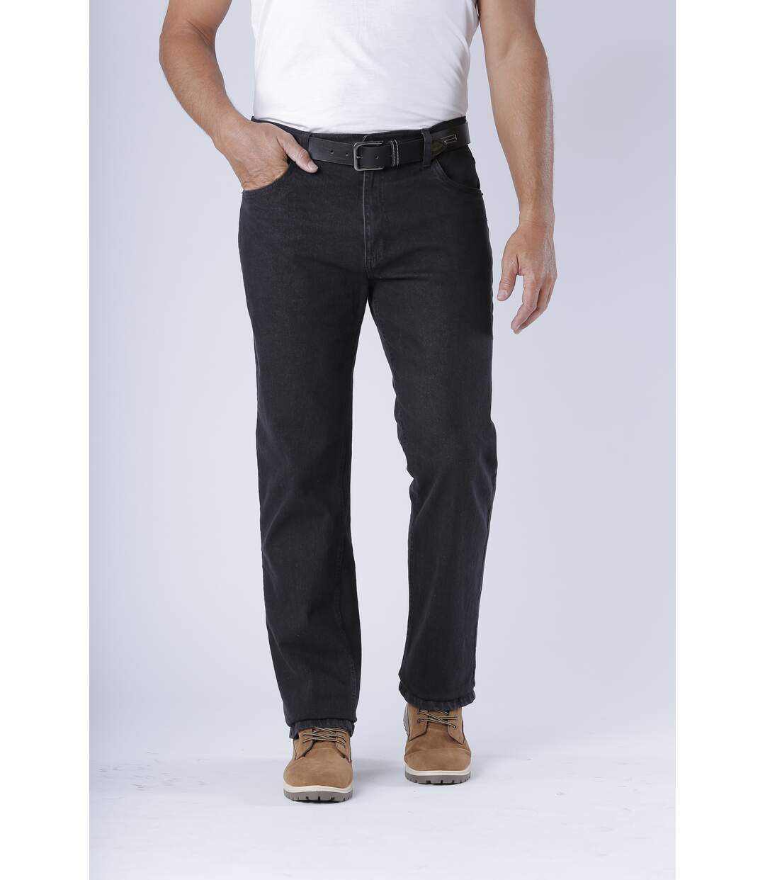 Schwarze Stretch-Jeans im Regular-Schnitt