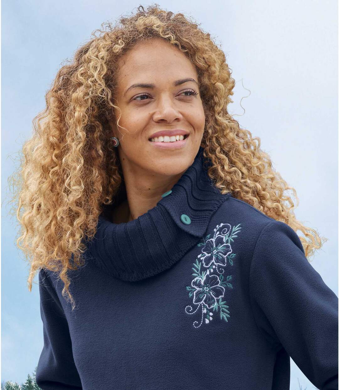 Women's Navy Embroidered Fleece Pullover Atlas For Men