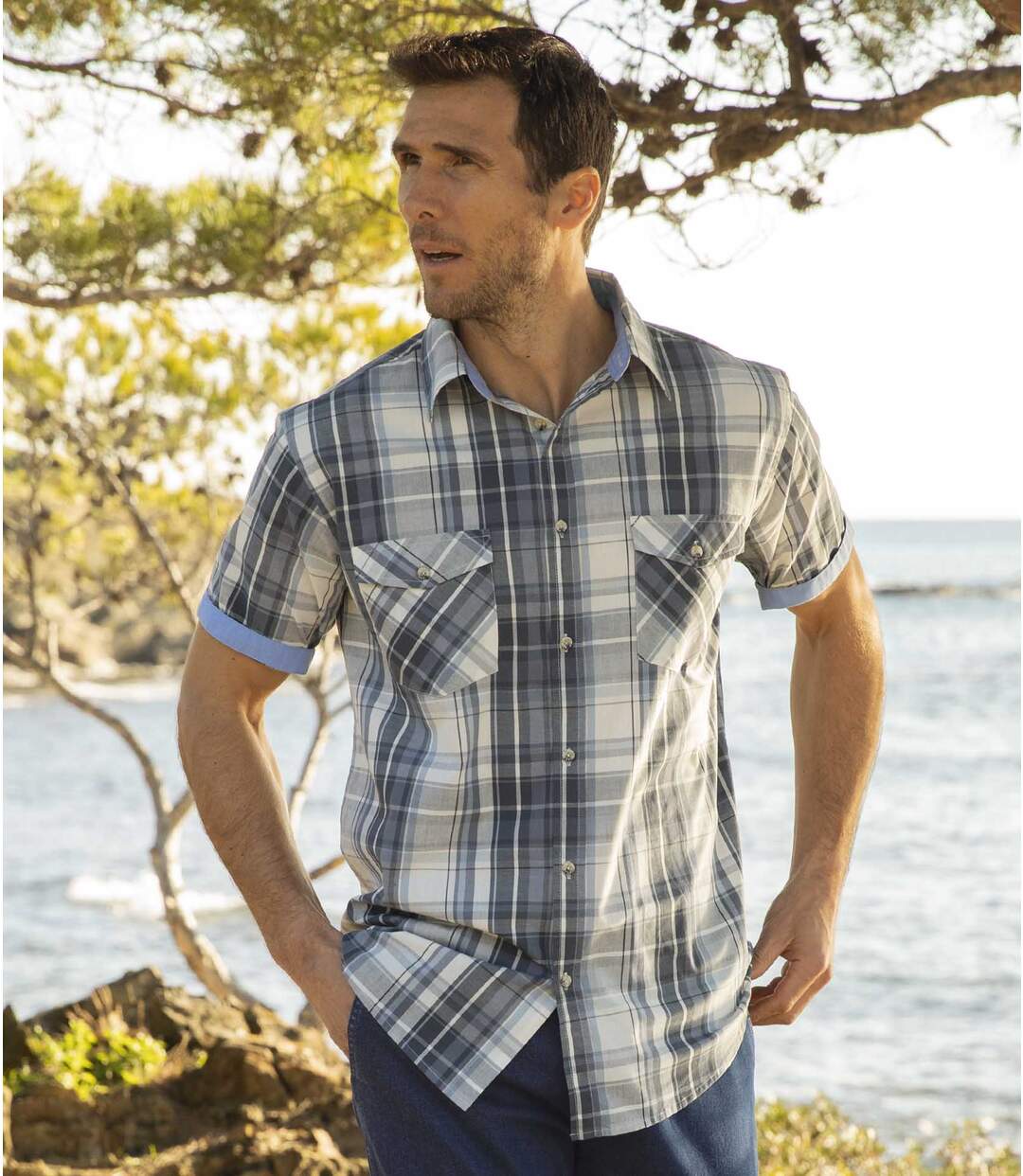Kostkovaná košile s detaily z tkaniny Chambray Atlas For Men