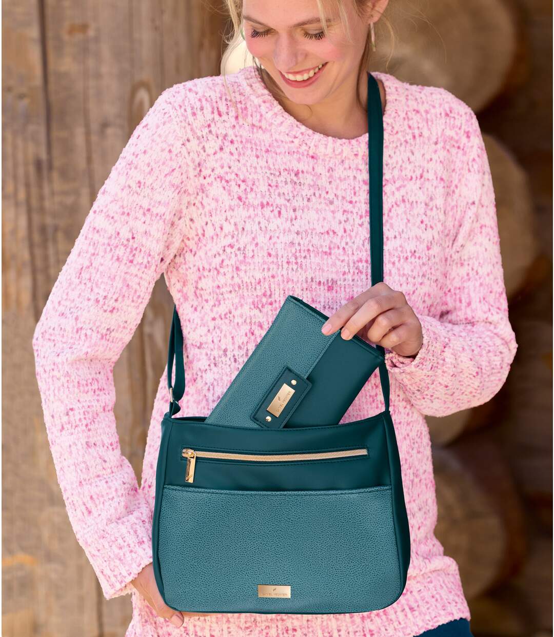 Women's Green All-in-One Purse