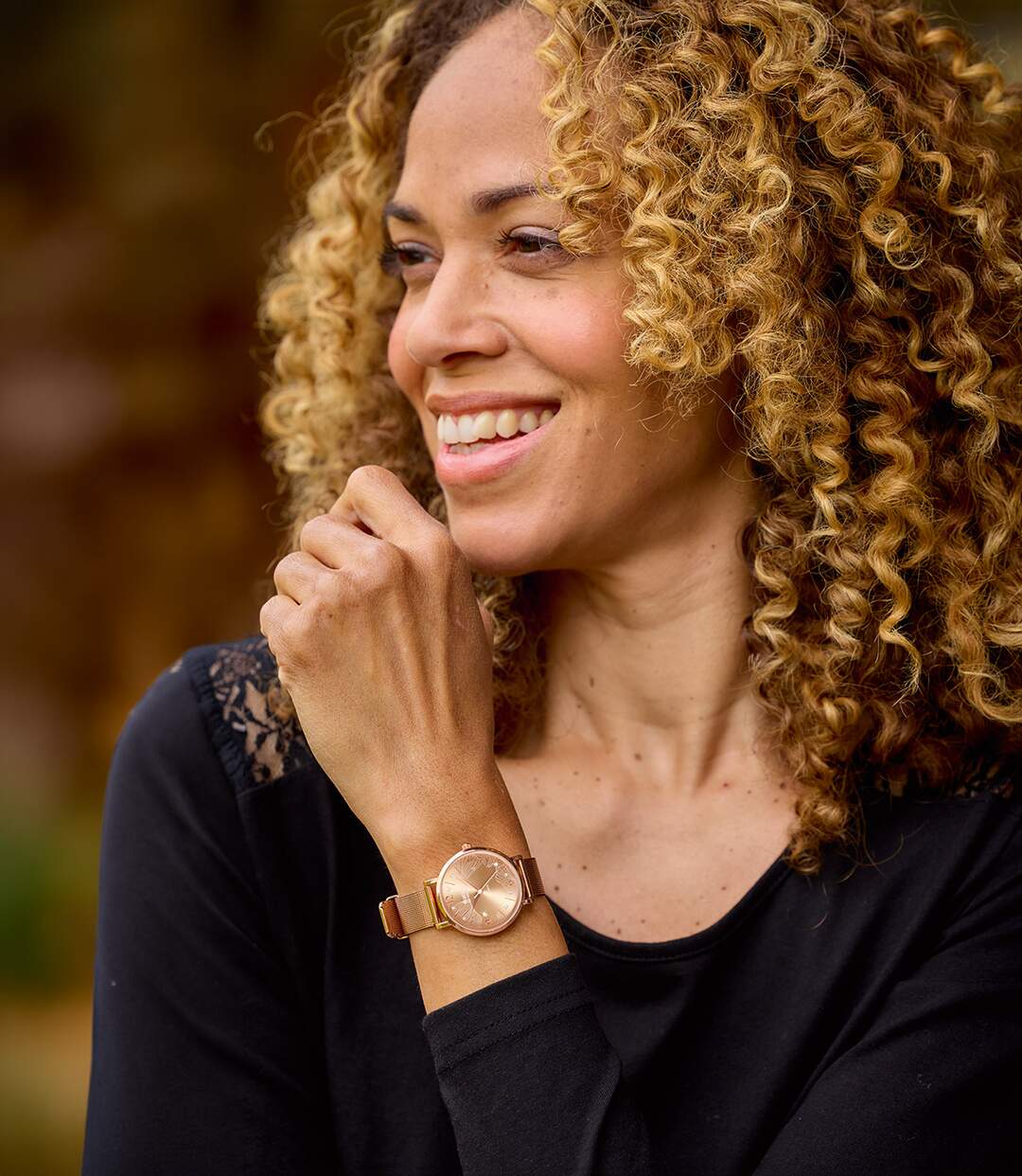 Watch + 2 Interchangeable Straps-3