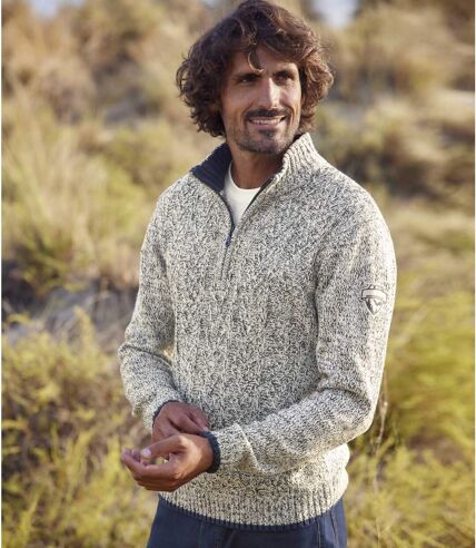 Pletený sveter so stojatým golierom na zips